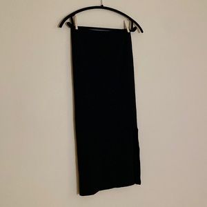Fabletics size medium ribbed compression midi pencil skirt black slit